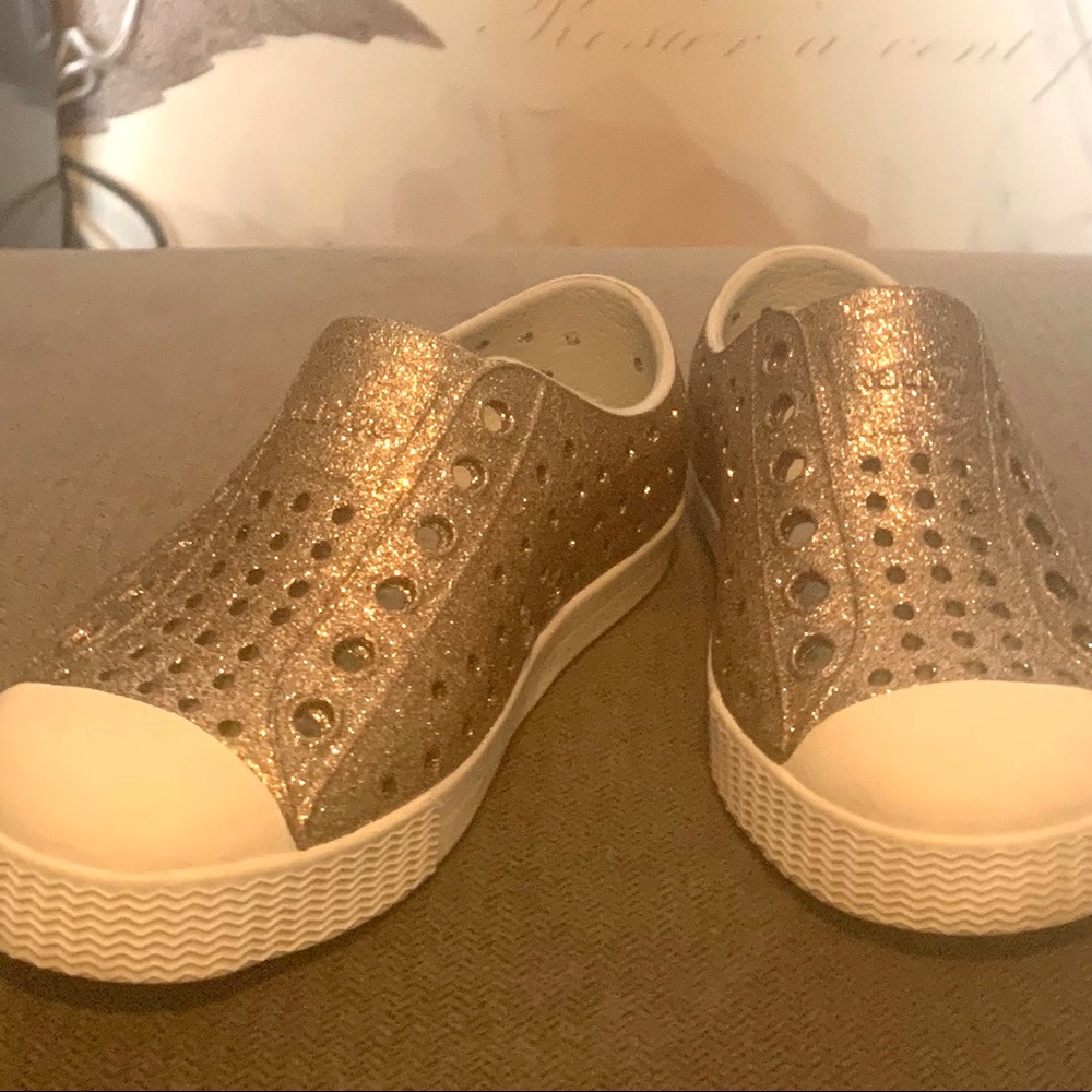 Size 6 Toddler Native Shoes ( gold/bronze )